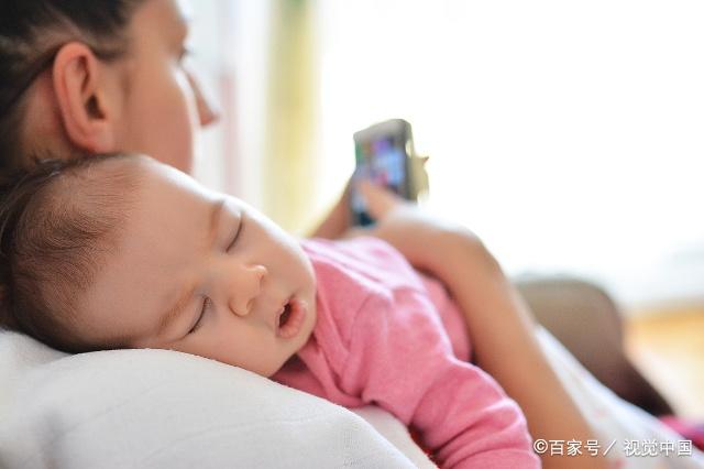                     宝妈照顾宝宝的时候，尽量避开这几个育儿误区