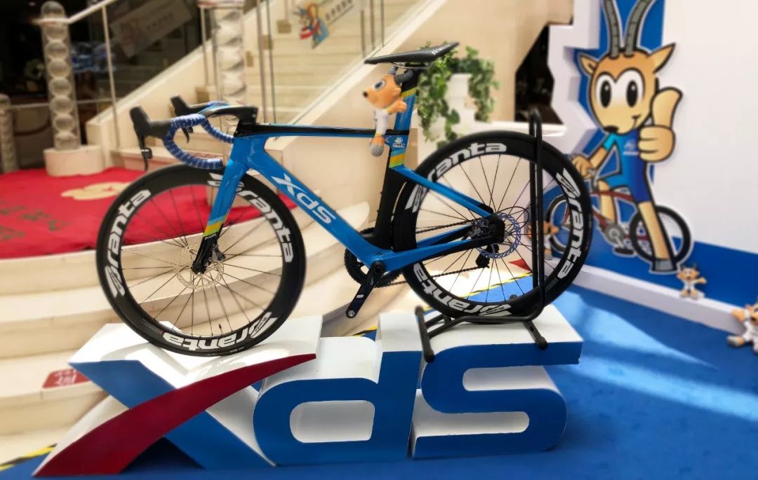 续写新华章│喜德盛成为第十八届环湖赛唯一自行车品牌赞助商_青海湖