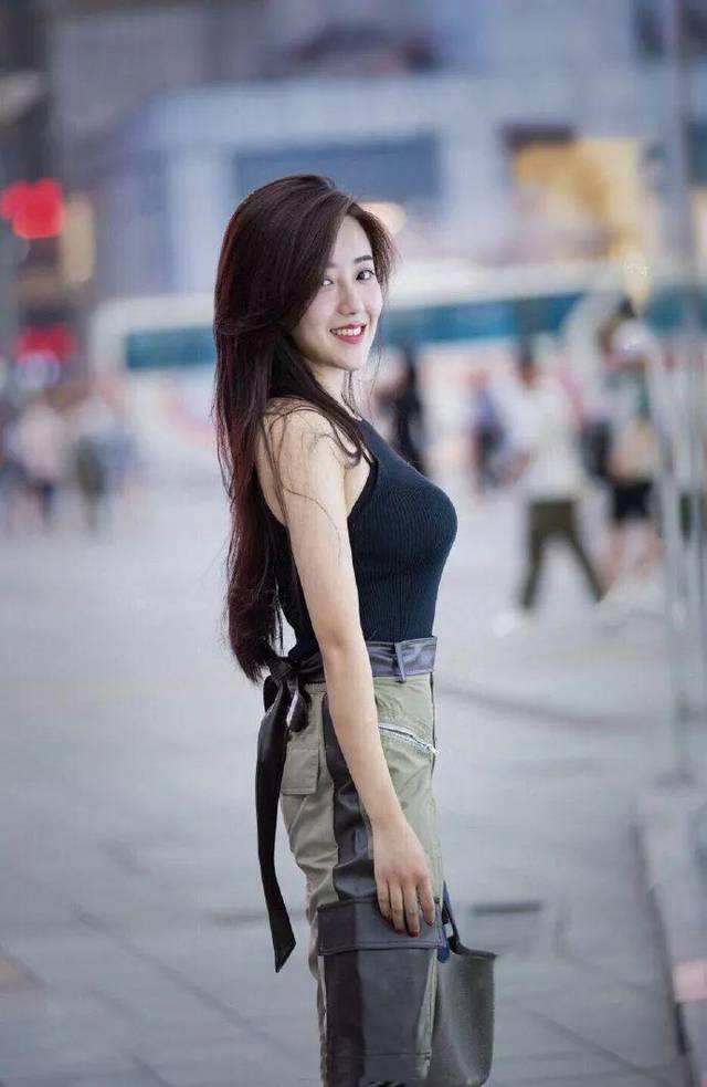 好看又凸显身材 9ed234a1929c4dde9c1be0f11192bca6.jpeg