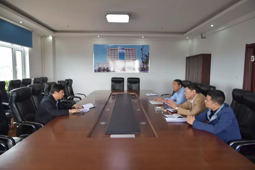 副市长谢殿才到市总工会工创空间调研