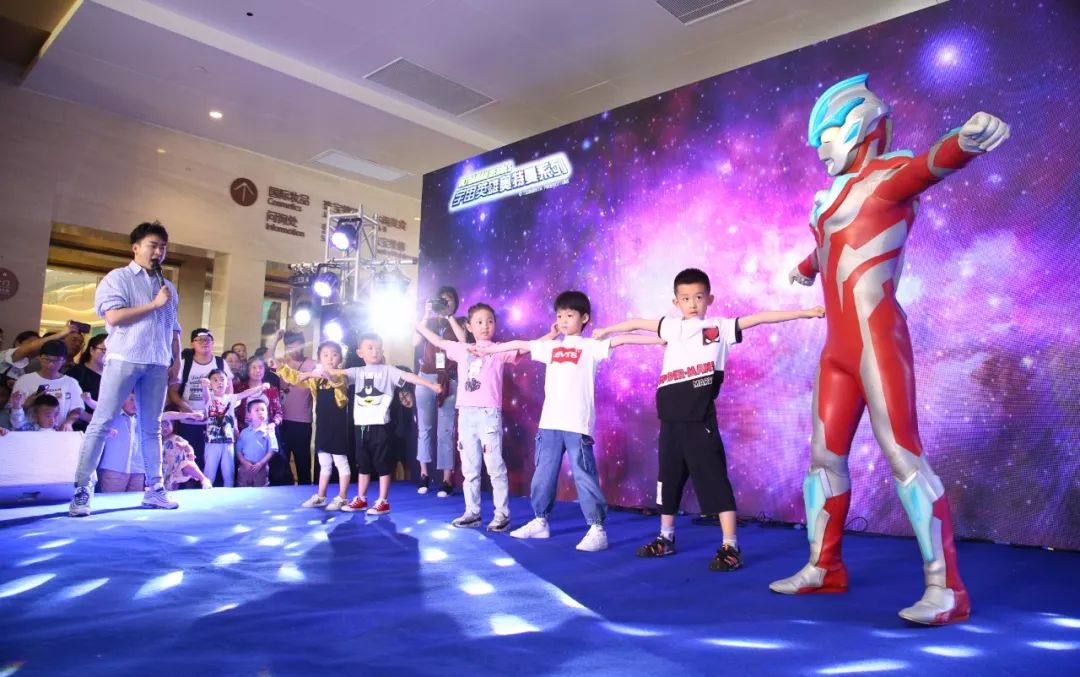 宇宙英雄奥特曼系列形象见面会首次登陆中国徐州