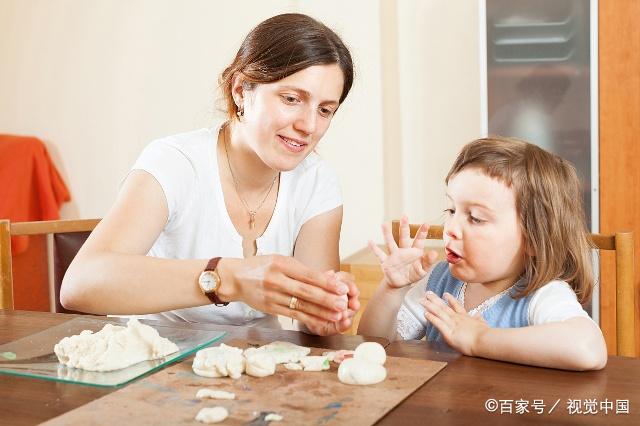                     宝妈照顾宝宝的时候，尽量避开这几个育儿误区