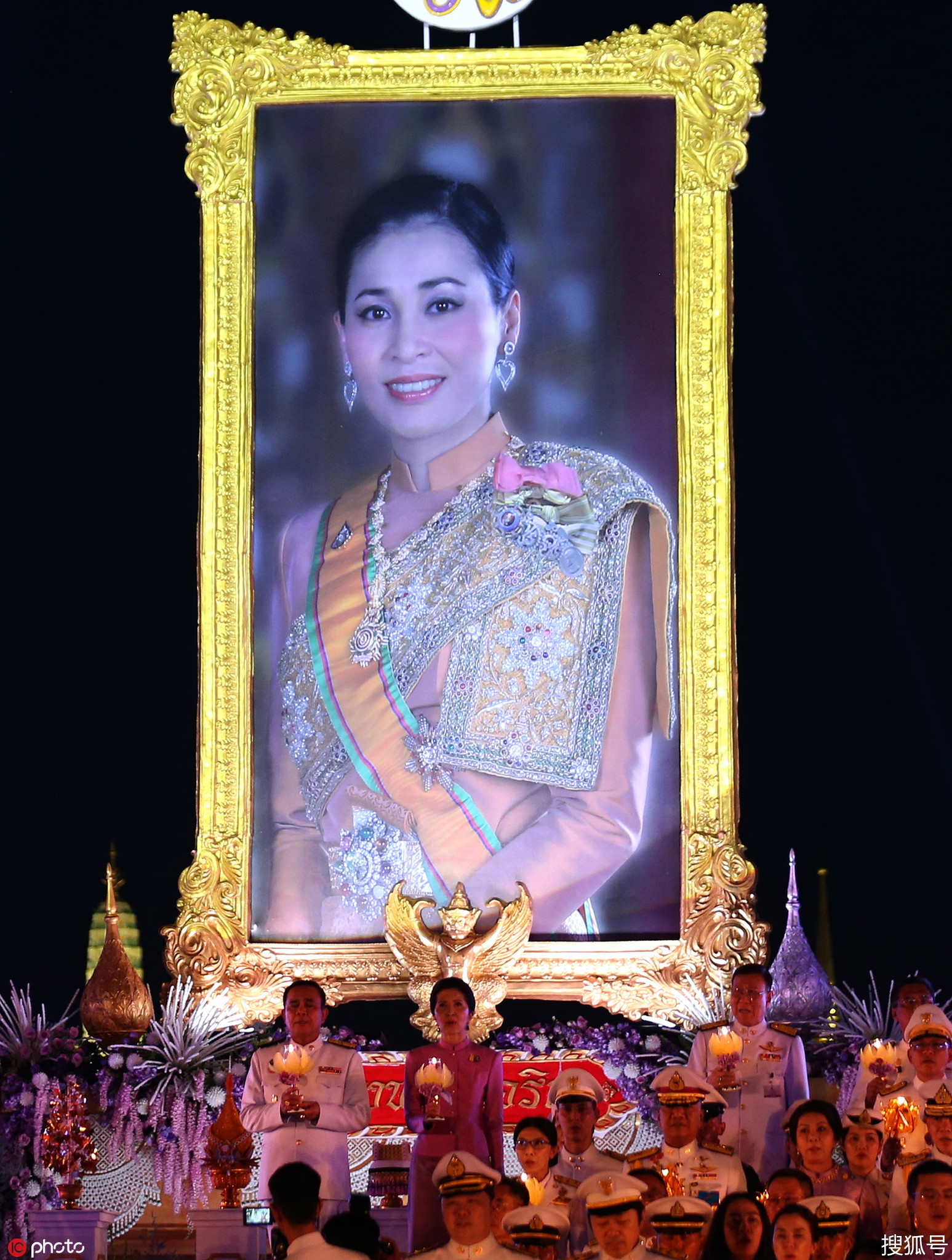 泰国新王后苏提达41岁生日 曼谷举行盛大庆祝活动