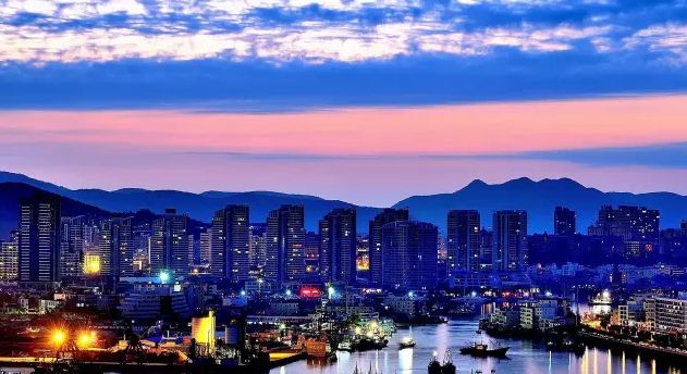 三亚市gdp_海南人眼中的海南地图,分分钟让你笑哭(2)