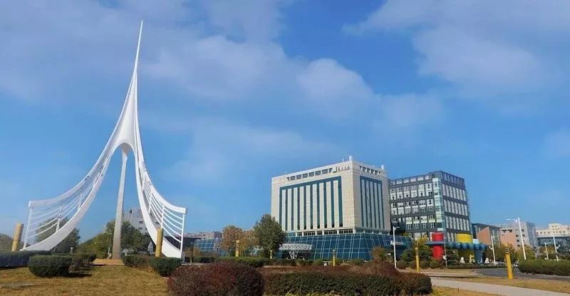 顺义临空经济总量_顺义五中脱裤门图片