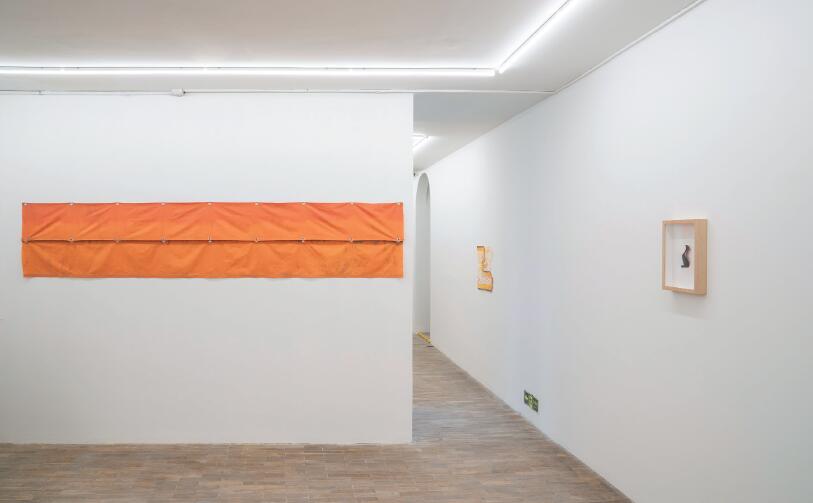 ʫ��ĸ�����:����¡����ض�