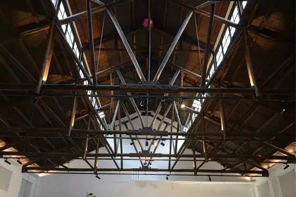 架空线是啥样的 0a8cfc321e074f10a6d827aecf49d368.jpeg