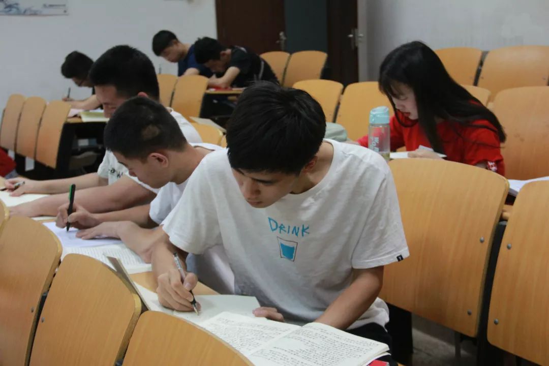 政治晚自习--端午之忆