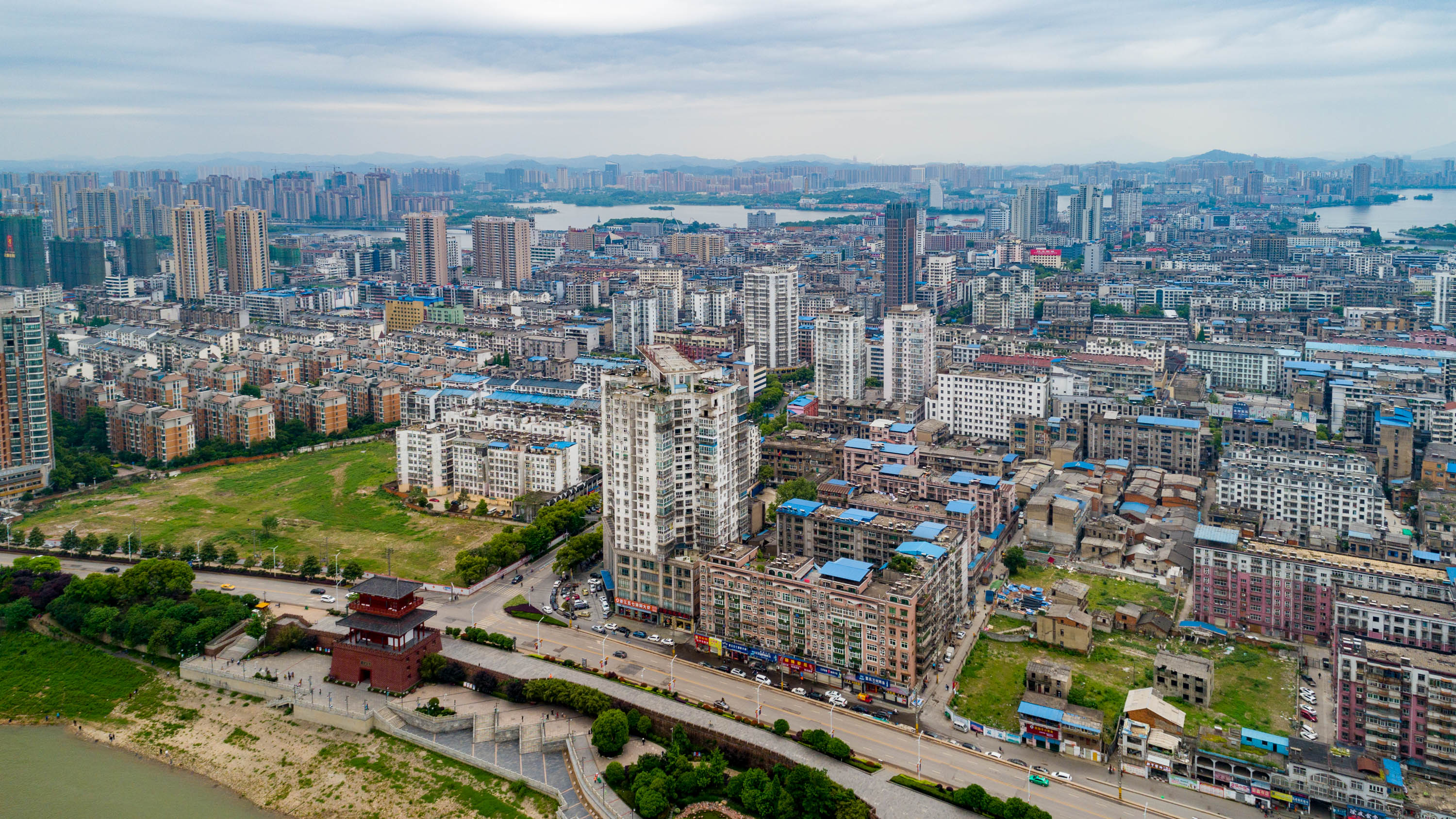 鄂州长住人口_鄂州父女瓜图片