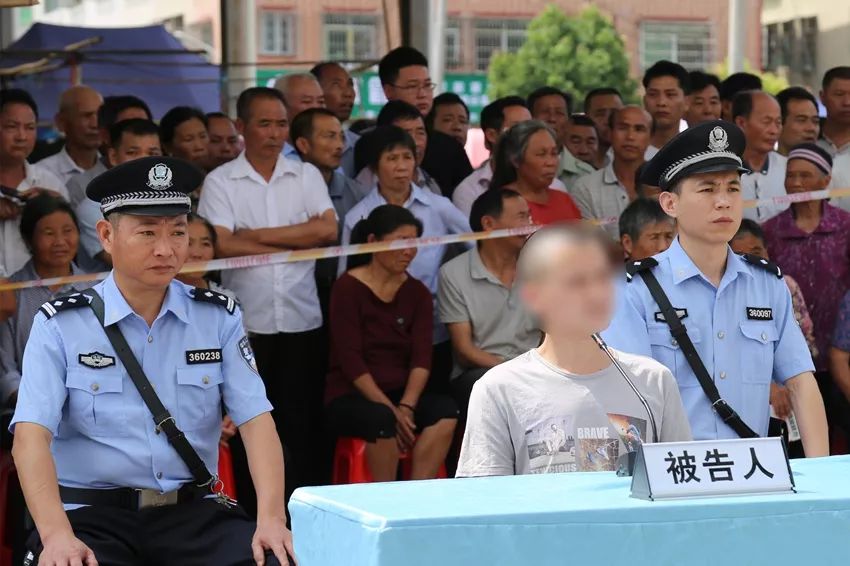 判了!龙南一男子殴打他人致骨折,别让悲剧再次发生