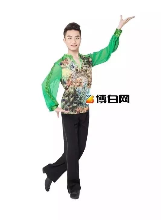 谁说广场舞是大妈的专利博白这个靓仔竟然把广场舞跳到了央视