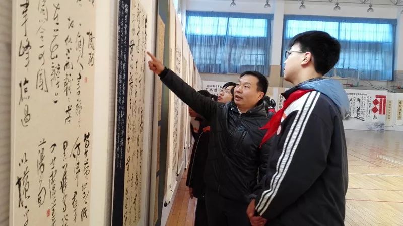 怎么才能当上美术老师 3b47b58a5ba4499f90a72df88acf09ba.jpeg