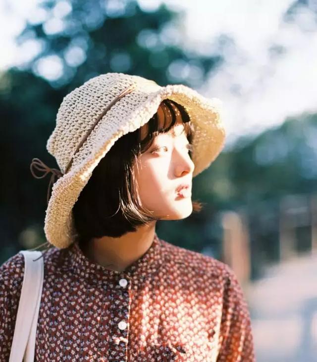 不用洗胶卷，就能拍出30年前的胶卷风老照片