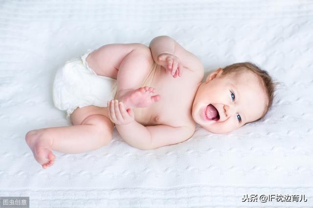                     夏天给孩子换尿不湿，不是“提、换、放”那么简单，妈妈们瞧仔细