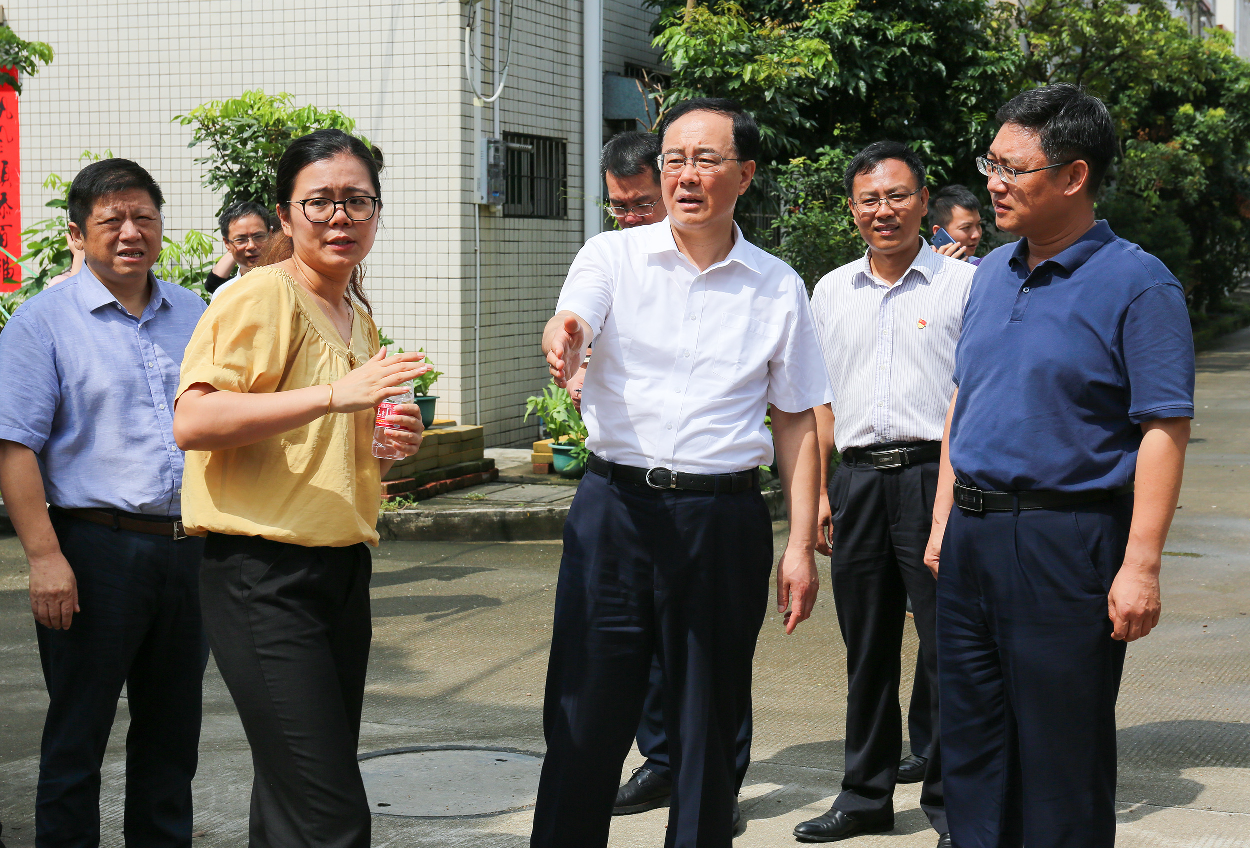 副书记赵建国到我区调研人居环境整治进展情况,市委副秘书长刘新强,市