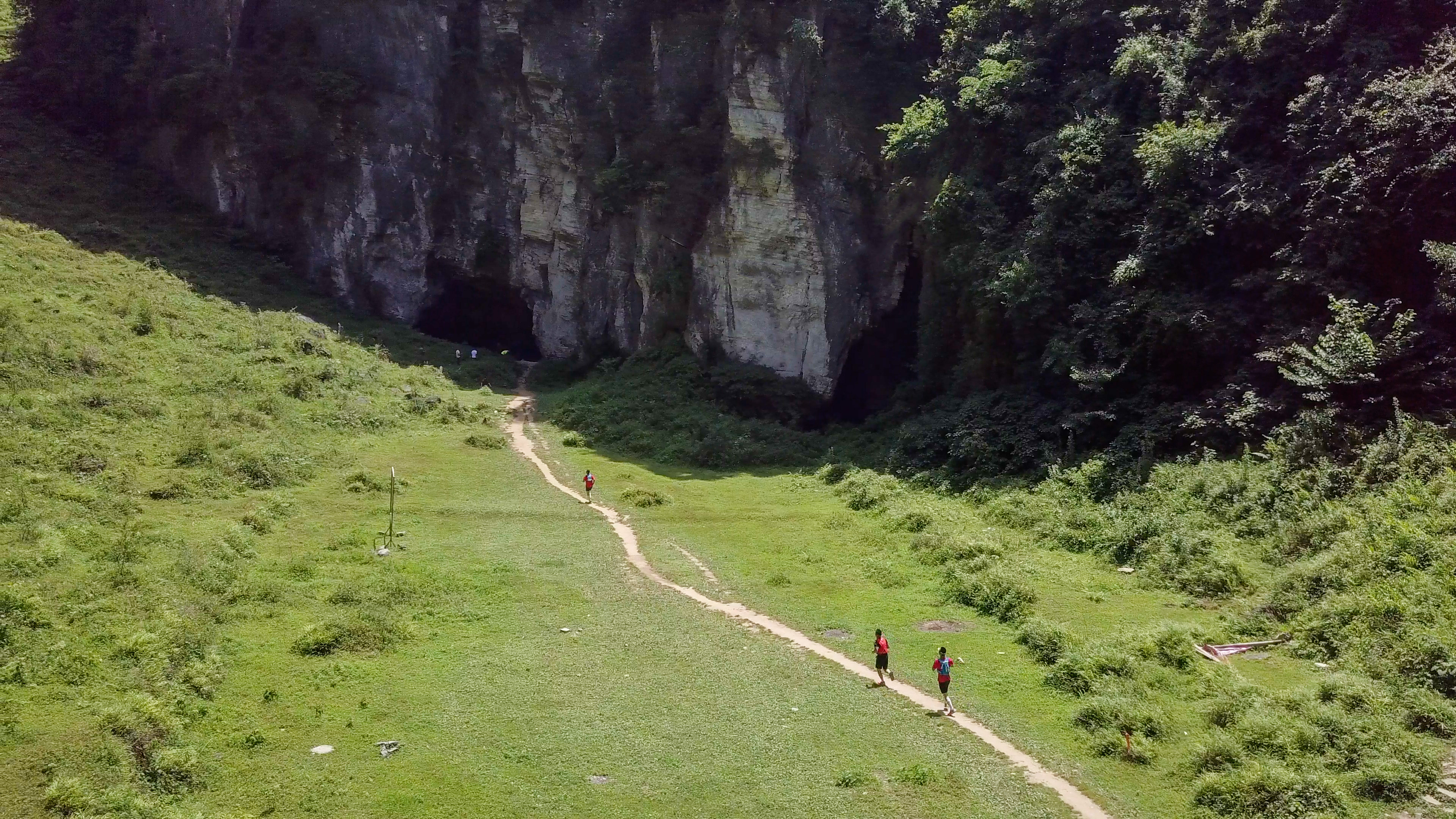 玩赛记|湖北利川山马,别有洞天地,桃源何处寻?_任耀