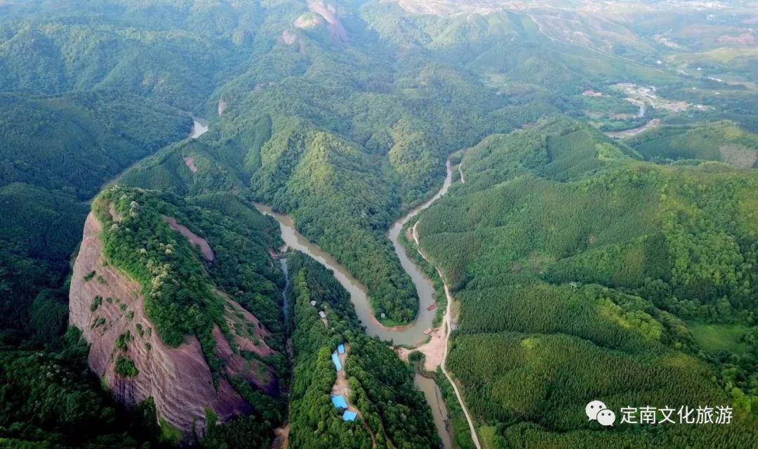 山水定南大美岭北之马头寨