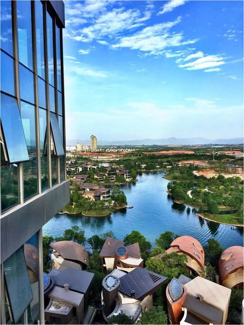 集聚全球100位设计师完成的生态住所长什么样？I 成都·麓湖生态城-搜狐大视野-搜狐新闻