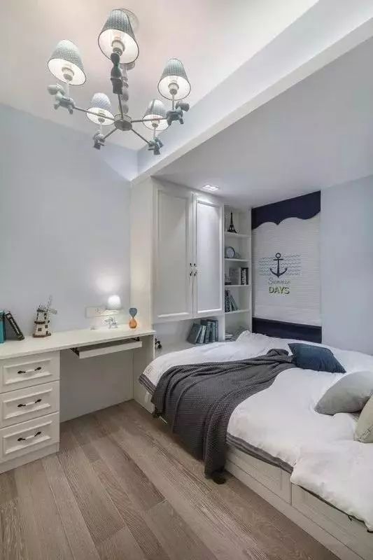 小房间衣柜连书桌一体 edd51555767c4811944610cf6f345ef8.jpeg