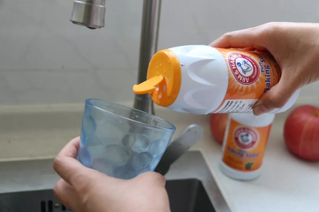                     为了给宝宝安全健康的饮食，你绕开了无数的小坑，却一不小心掉进了最大的坑