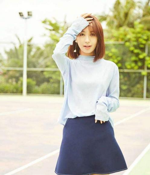 李菲儿私服怎么搭_李菲儿性感图片(2)