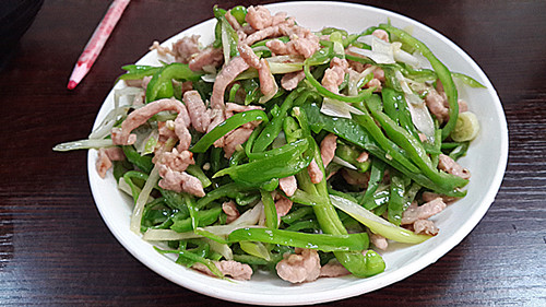 炒肉丝需要多放油吗 166a934b18974ed2be26d9da22398d1c.jpeg