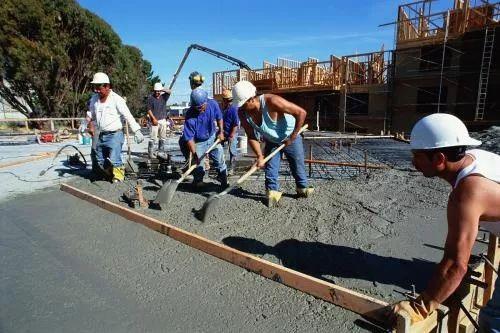 夏季高温，施工质量要保证，施工员该如何做