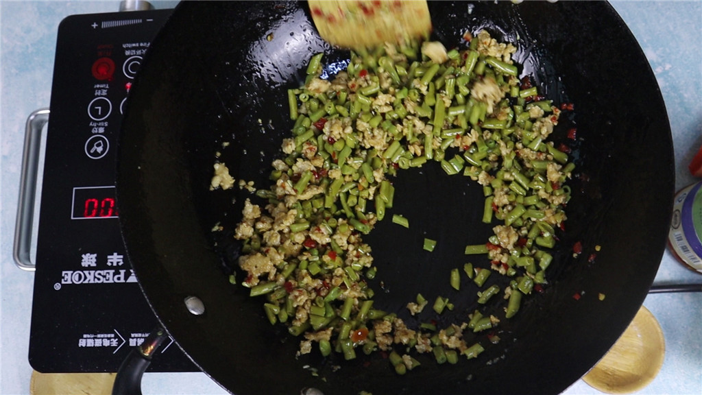 四川酸豇豆怎么做菜吃