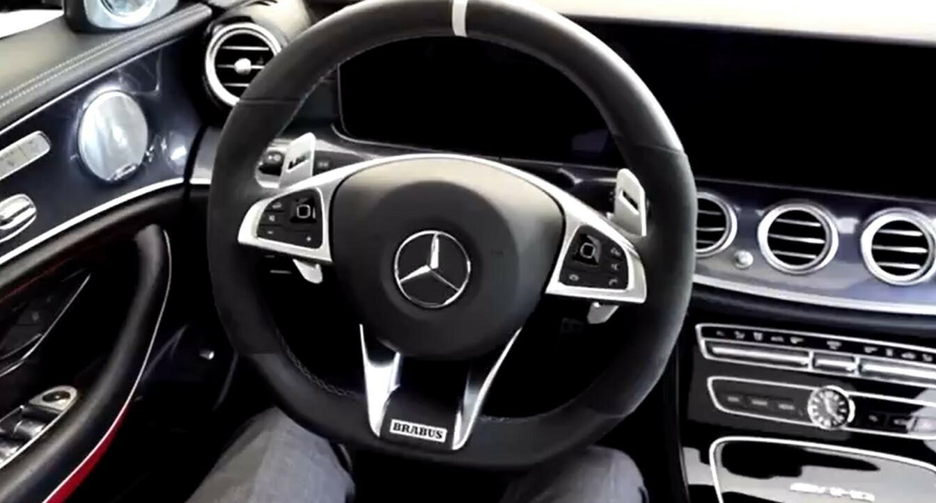 暴力美学加持的车型 奔驰AMG E63S 巴博斯800到店实拍