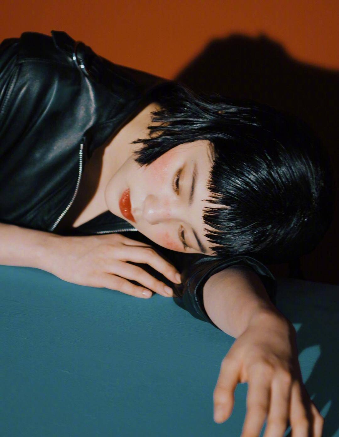 化妆小心机!看欧阳娜娜和大S分别演绎同型不同款的橙色系夏季妆容(下) www.imeee.net 化妆小心机!看欧阳娜娜和大S分别演绎同型不同款的橙色系夏季妆容(下) imeee.net