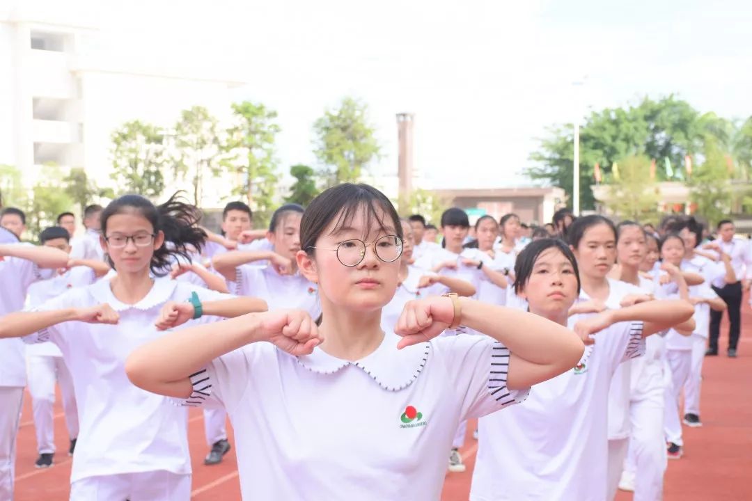 【同学少年】舞动青春,挥洒激情——汕头市潮阳实验学校初中部七年级