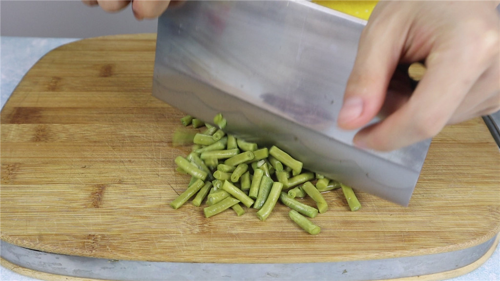 四川酸豇豆怎么做菜吃