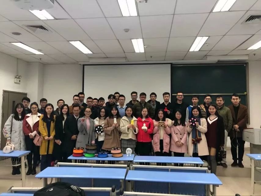 科研大佬，一部免费在线观看的短剧，科研巨匠，免费在线观看的短剧