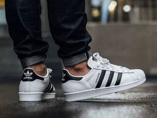 adidas 鞋穿搭 846b136e4033415aba6419a8dc2a7658.jpeg