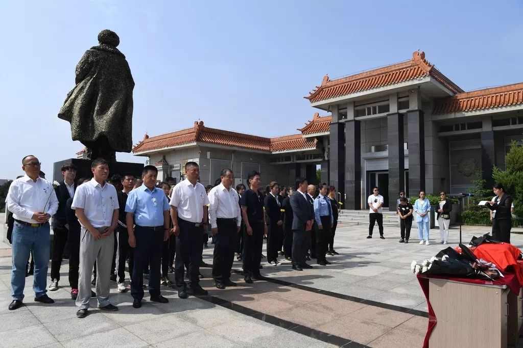 赵志刚烈士骨灰安葬仪式在吉林市革命烈士陵园举行