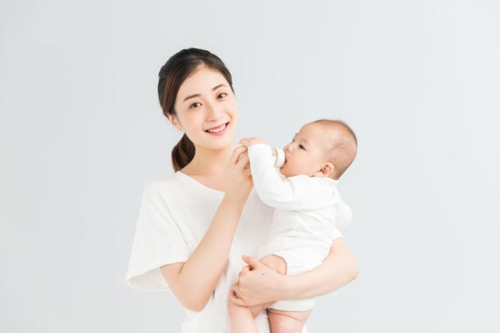                     想孩子长得更高，妈妈不是补钙，不是补维生素D，是补维生素AD！