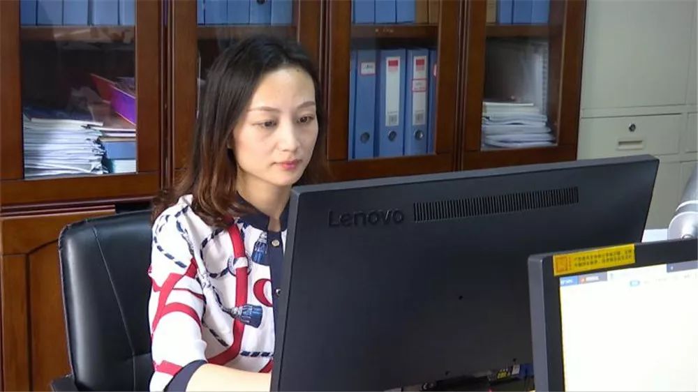 吴燕(女)  泸州市生态环境局办公室副主任