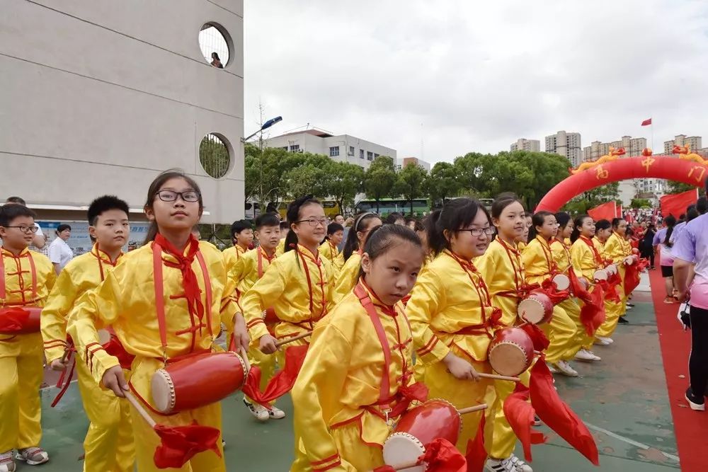 丹东市_参数,工作视频_小型混凝土输送泵价格|哪里好