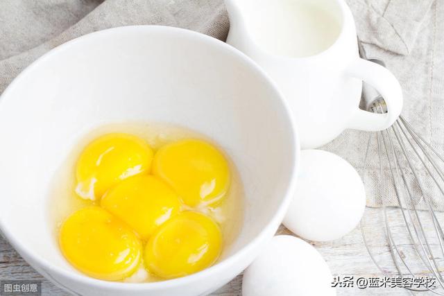 毛孔大得能塞下芝麻?蓝米美容学校教你缩毛孔