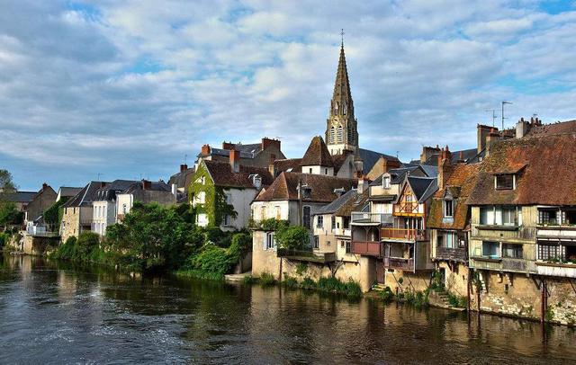 HL法国护照、法国快速入籍、法国买房必读:法