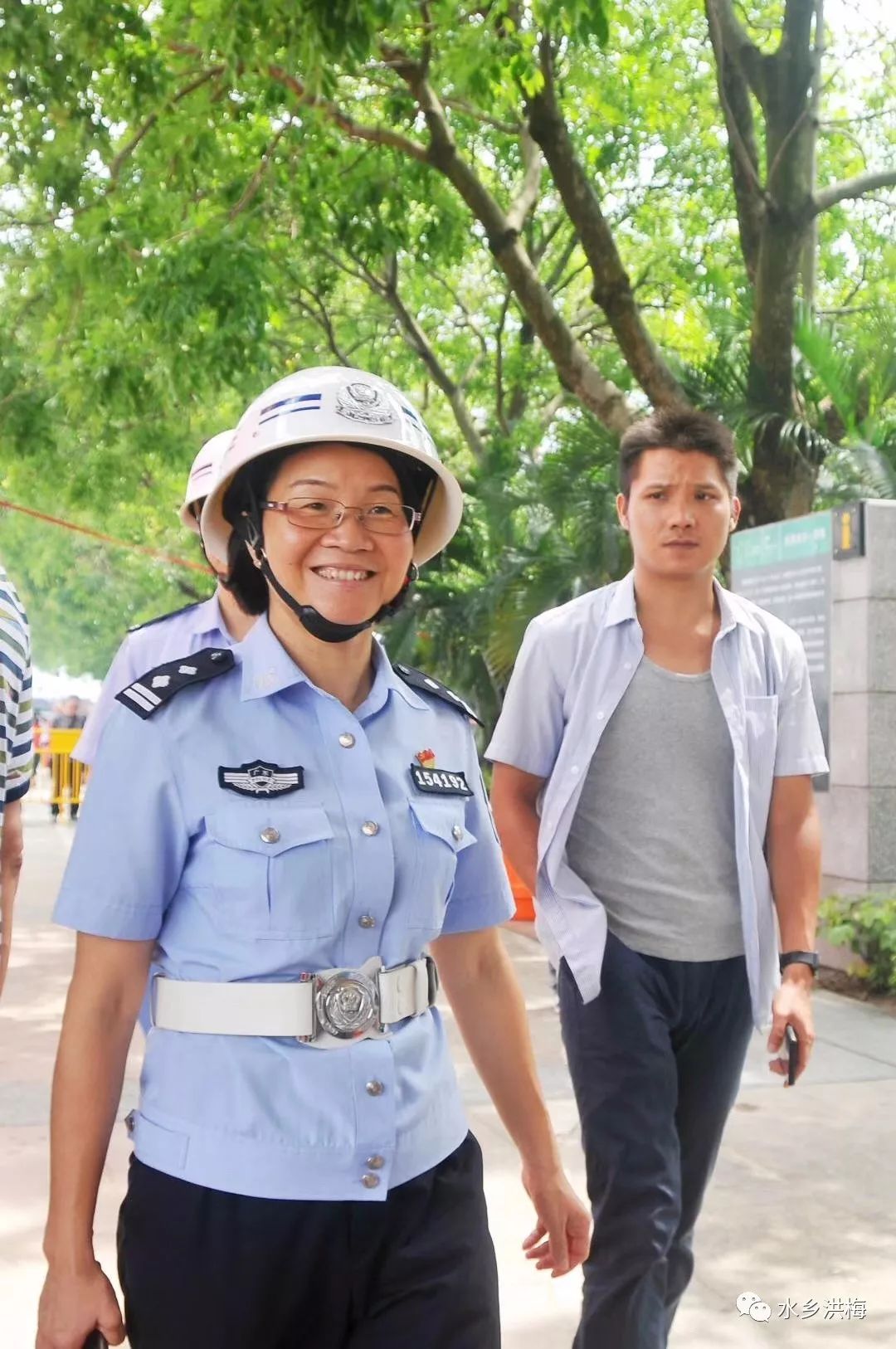 五月初三洪梅龙舟节 游龙趁景迎端午