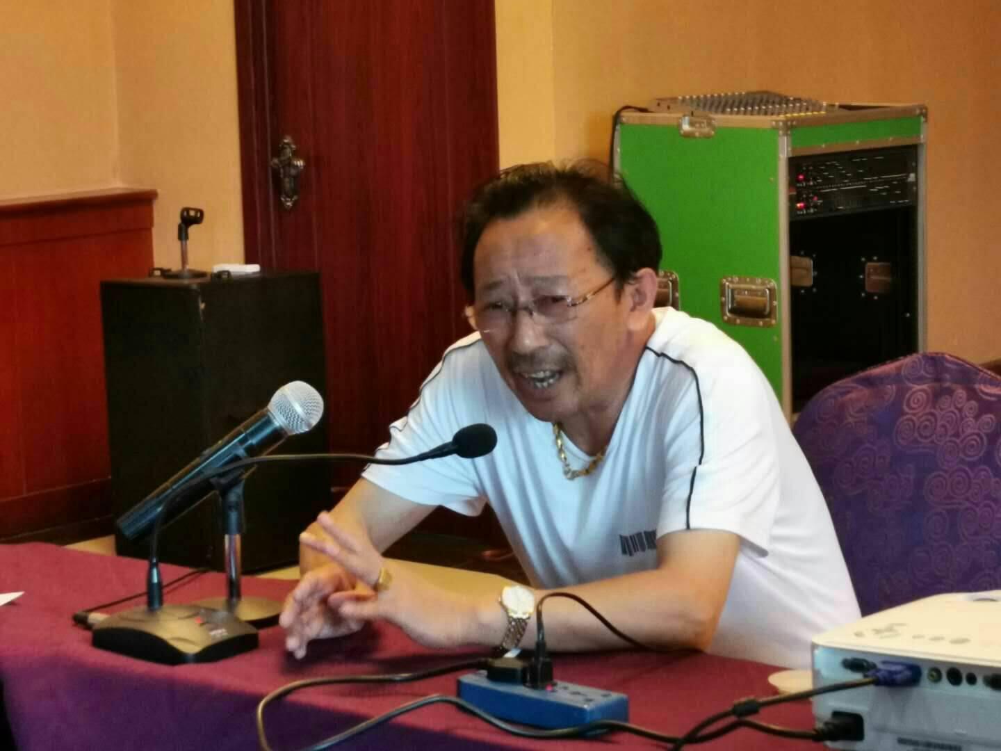 此次活动的负责人沈白路(原黄崖洞兵工厂子弹厂厂长沈丁祥,黄崖洞兵