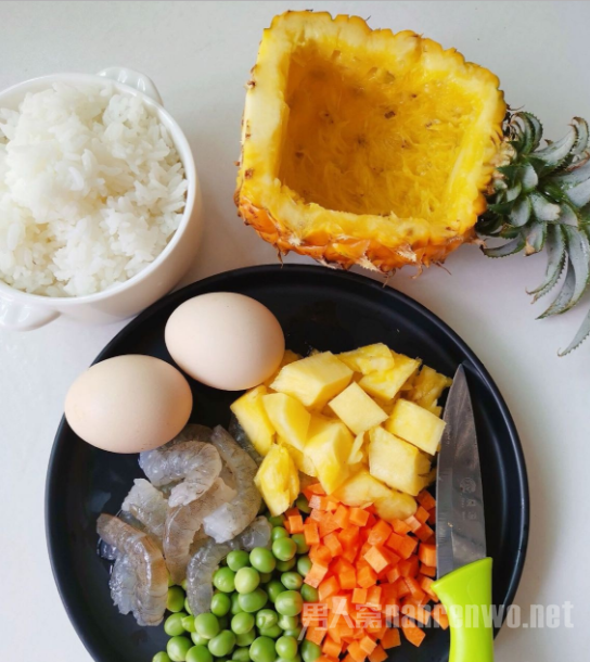 菠萝炒饭怎么做菠萝才甜不酸 fe689c0713424c859b3146bacea93ec9.png