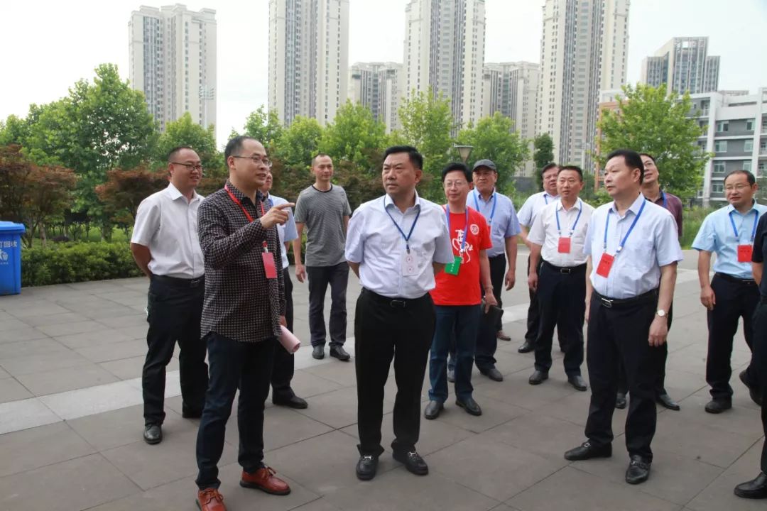 高考加油徐万忠带队检查2019年普通高考考前准备工作
