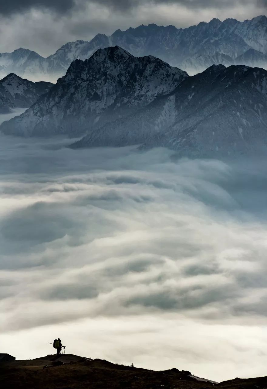 云海_雪山