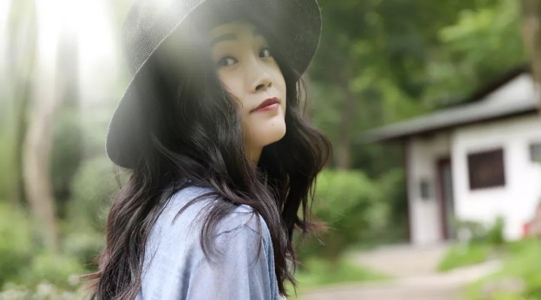 轻风徐来还是清风徐来 2f20f4722241435485c6aa75c7385b8c.jpeg