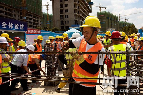 昭通经济发总量_昭通大润发超市图片