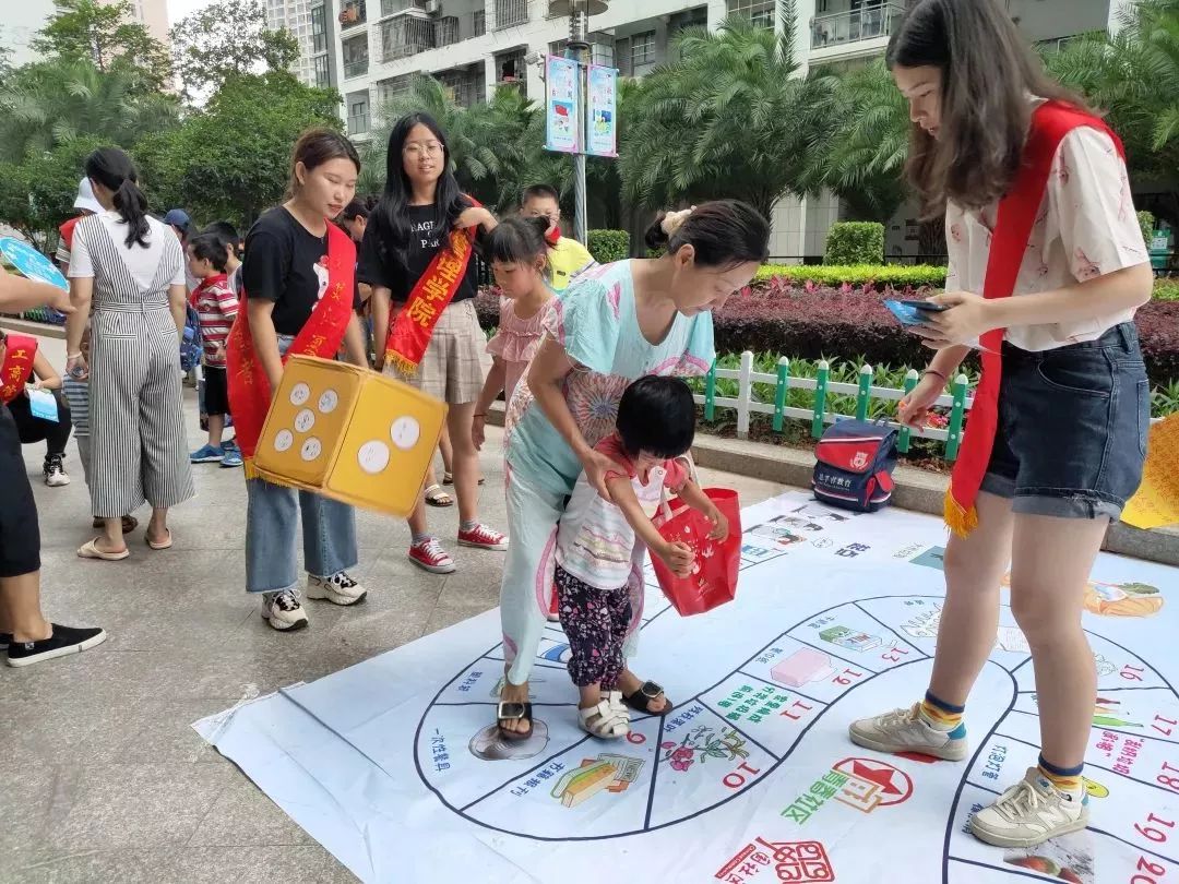 青春社区丨听说铺前分类社区垃圾工作在搞大