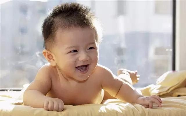                     教你10个轻松照顾宝宝的小技巧
