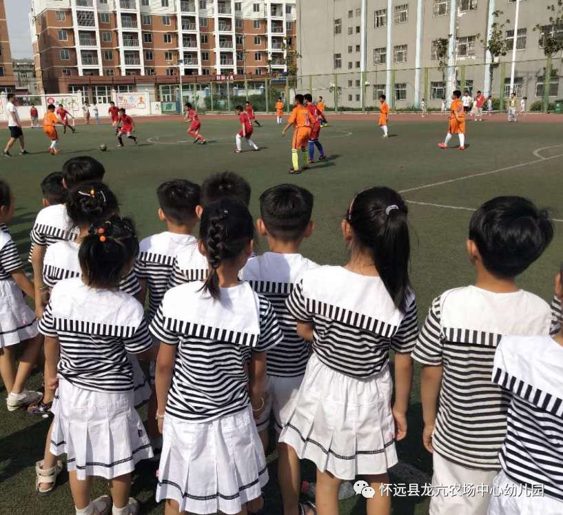 中心园活动篇走进小学感悟成长龙亢农场中心幼儿园参观小学活动报道